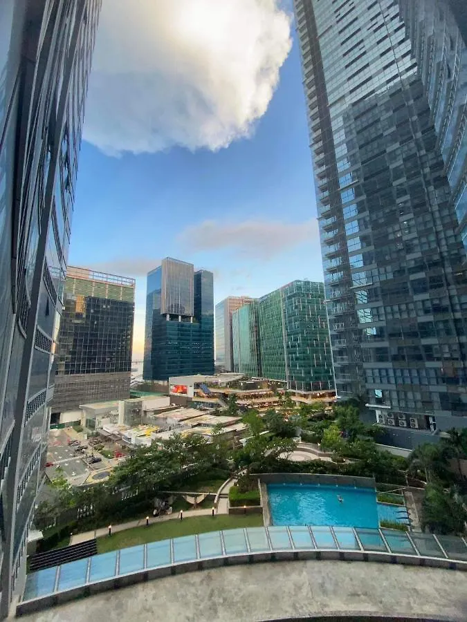 Uptown Park Suites Tower 1 Unit 8I Taguig