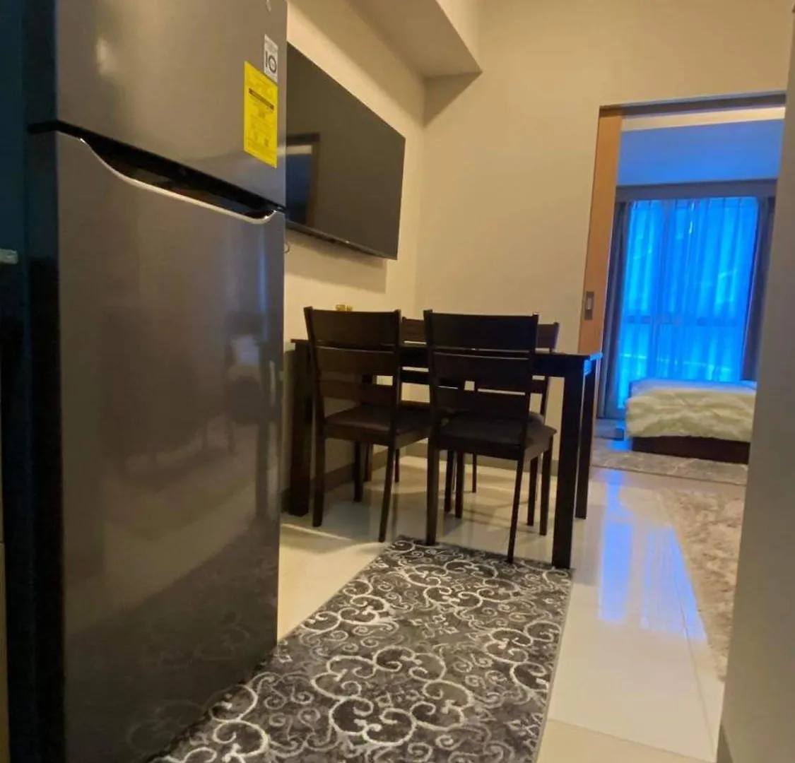 Uptown Park Suites Tower 1 Unit 8I Taguig