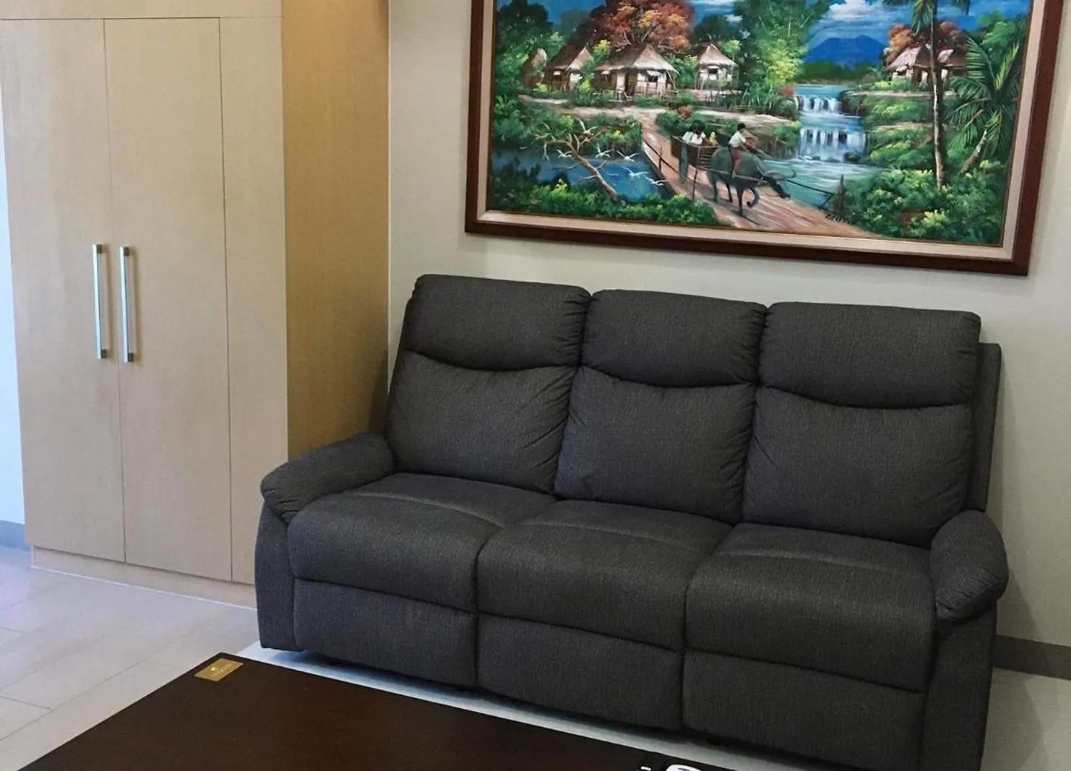 Uptown Park Suites Tower 1 Unit 8I Taguig Philippines