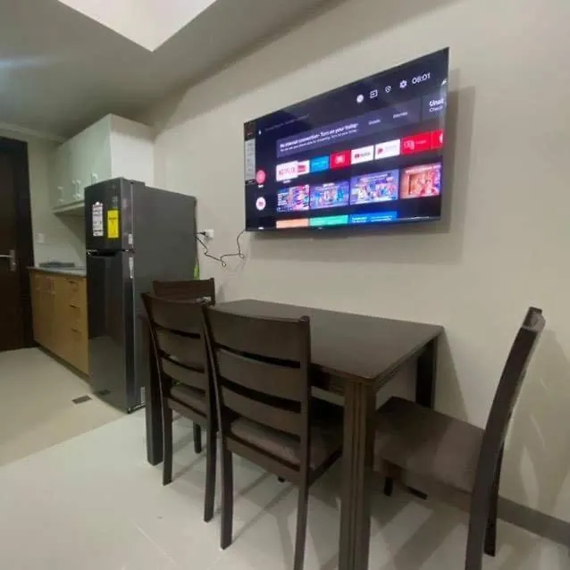 Aparthotel Uptown Park Suites Tower 1 Unit 8I Taguig
