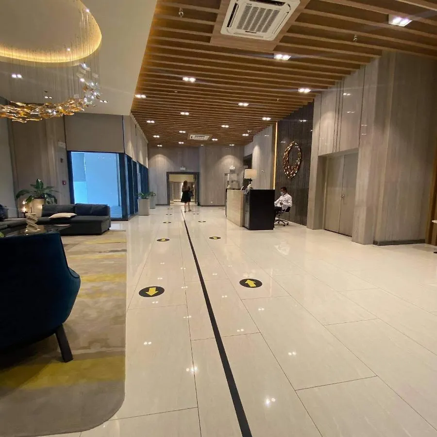 Uptown Park Suites Tower 1 Unit 8I Taguig 0*,