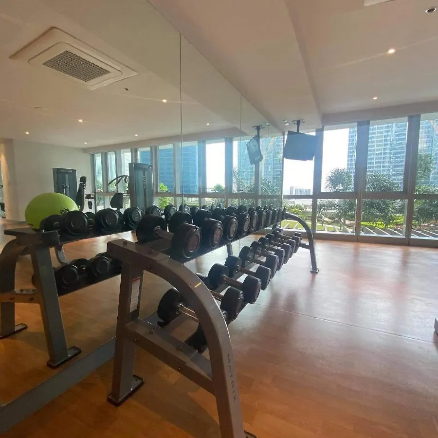 Uptown Park Suites Tower 1 Unit 8I Taguig 0*,